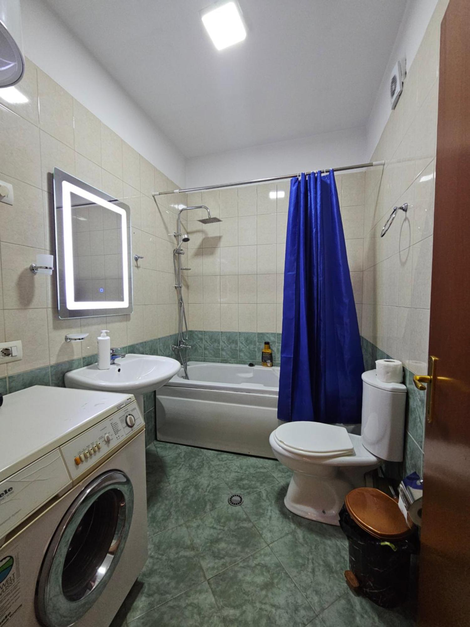 Aura Skanderbeg Square Apartments ติรานา ภายนอก รูปภาพ