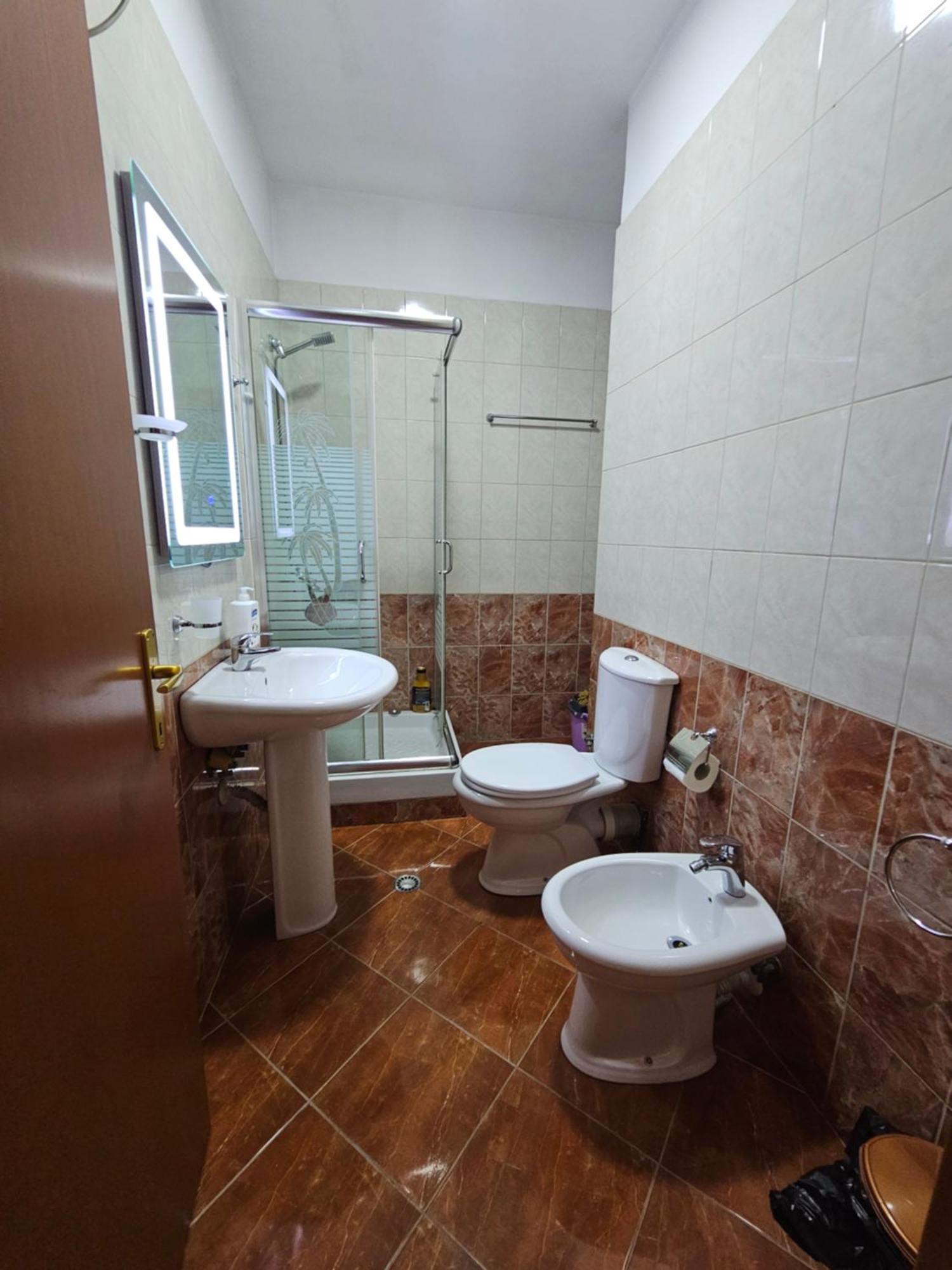 Aura Skanderbeg Square Apartments ติรานา ภายนอก รูปภาพ