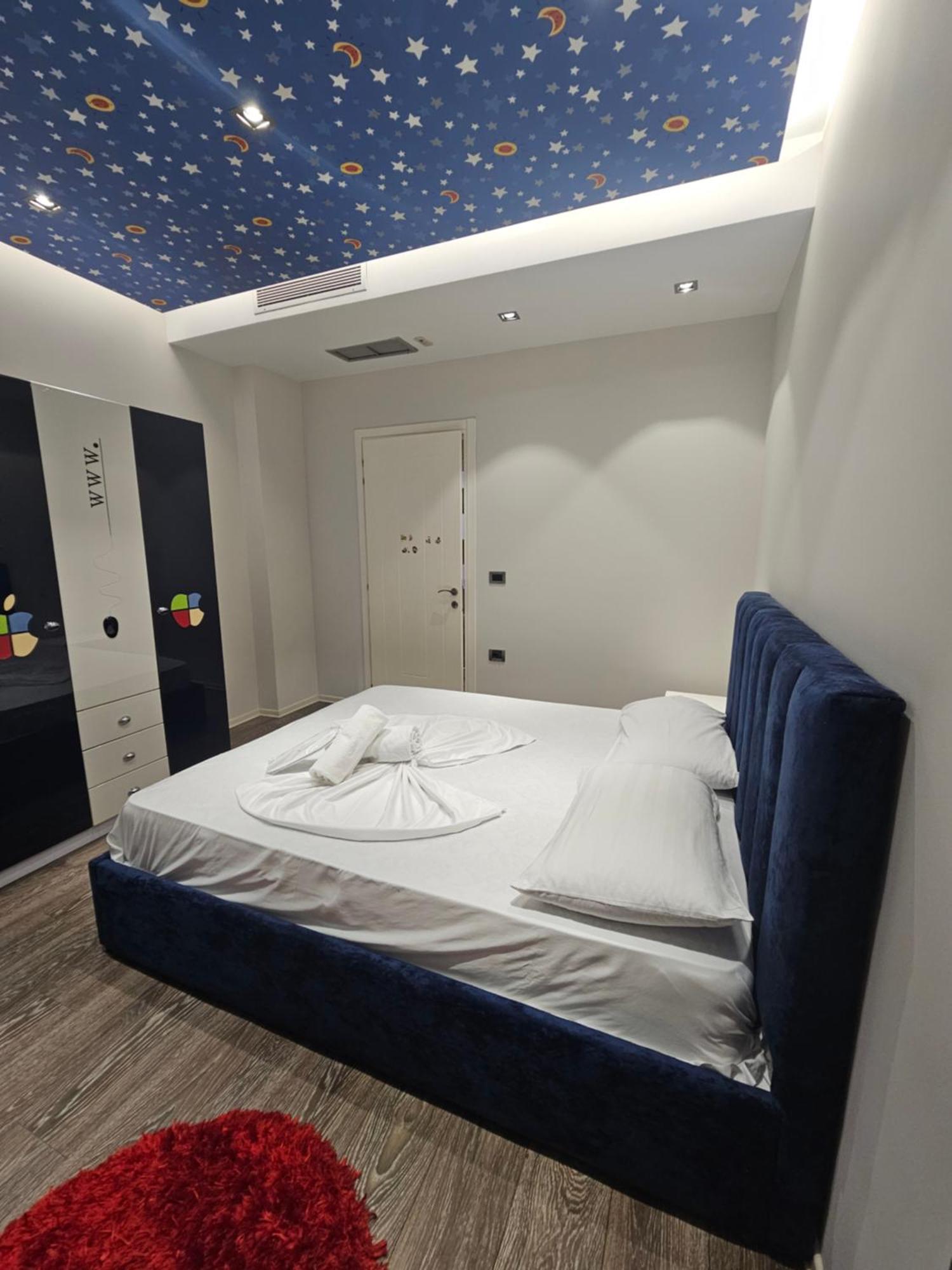 Aura Skanderbeg Square Apartments ติรานา ภายนอก รูปภาพ