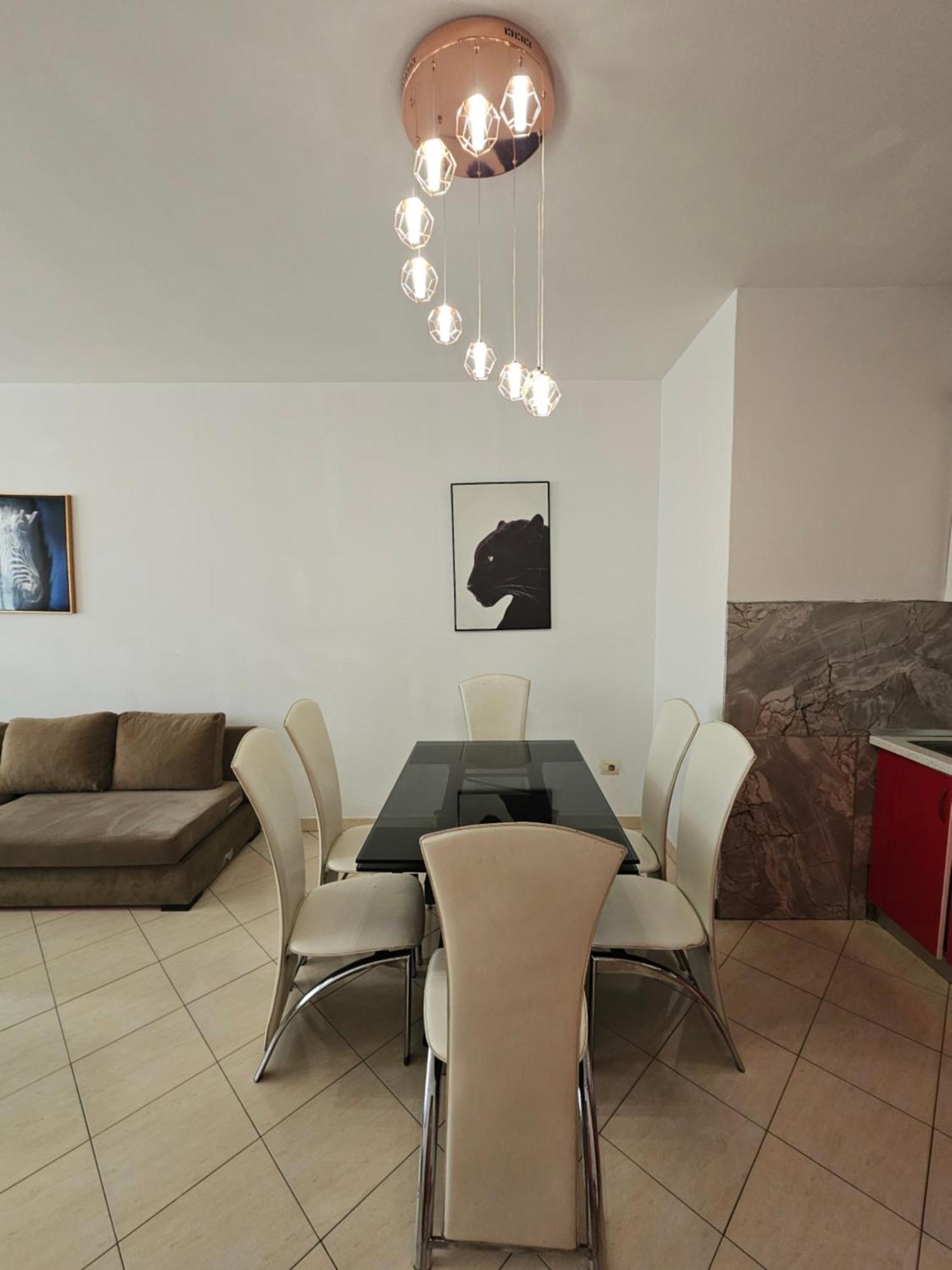 Aura Skanderbeg Square Apartments ติรานา ภายนอก รูปภาพ